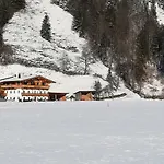 Bio- Bauernhof Obermaurach * וואלכסי